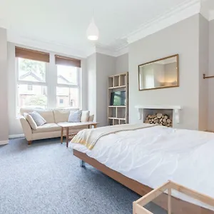 Apartment Rentalshosted Chorlton